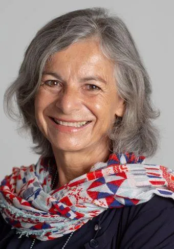 Dominique, Marie Alba